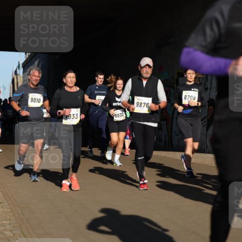 06.10.2024 - 19. swb-Marathon Bremen Michael Strokosch http://msf.ph/oto/7346540 06.10.2024 10:21:08 Laufen 7356, 7357, 9010, 9876, 7933, 8032, 8708, 7715, 81 meine-sportfotos.de