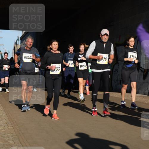06.10.2024 - 19. swb-Marathon Bremen Michael Strokosch http://msf.ph/oto/7346542 06.10.2024 10:21:08 Laufen 703, 56, 7357, 9010, 282, 33, 8102, 8032, 76, 8708 meine-sportfotos.de