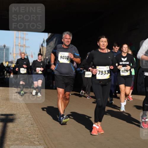 06.10.2024 - 19. swb-Marathon Bremen Michael Strokosch http://msf.ph/oto/7346546 06.10.2024 10:21:09 Laufen 7357, 9010, 8063, 7933, 8032, 876 meine-sportfotos.de