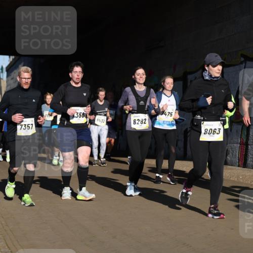 06.10.2024 - 19. swb-Marathon Bremen Michael Strokosch http://msf.ph/oto/7346564 06.10.2024 10:21:12 Laufen 356, 7357, 8532, 8282, 7475, 8063, 8751, 40 meine-sportfotos.de