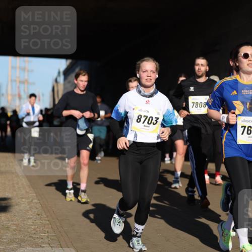 06.10.2024 - 19. swb-Marathon Bremen Michael Strokosch http://msf.ph/oto/7346598 06.10.2024 10:21:18 Laufen 8703, 7808, 7624 meine-sportfotos.de