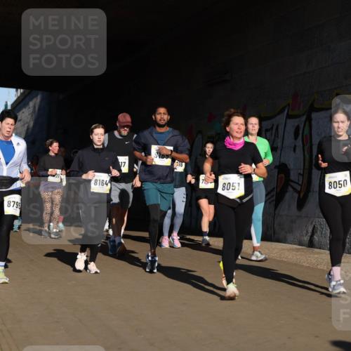 06.10.2024 - 19. swb-Marathon Bremen Michael Strokosch http://msf.ph/oto/7346615 06.10.2024 10:21:22 Laufen 7062, 821, 8795, 8164, 17, 16, 7, 8051, 8050 meine-sportfotos.de