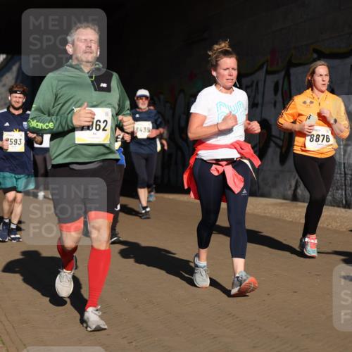 06.10.2024 - 19. swb-Marathon Bremen Michael Strokosch http://msf.ph/oto/7346650 06.10.2024 10:21:31 Laufen 8529, 593, 62, 8439, 8876 meine-sportfotos.de