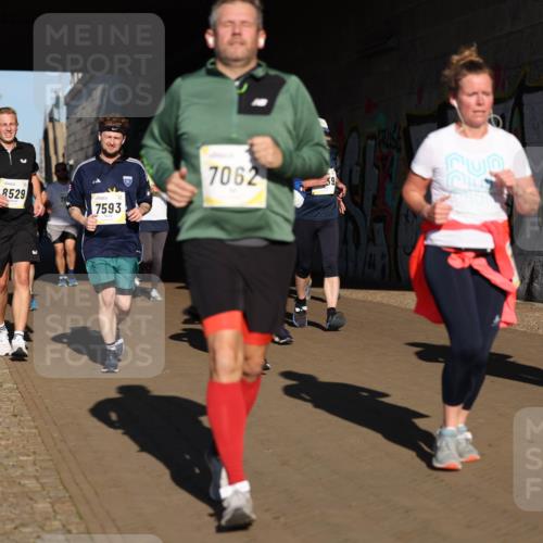 06.10.2024 - 19. swb-Marathon Bremen Michael Strokosch http://msf.ph/oto/7346652 06.10.2024 10:21:31 Laufen 8529, 7062, 39, 7593, 8876 meine-sportfotos.de