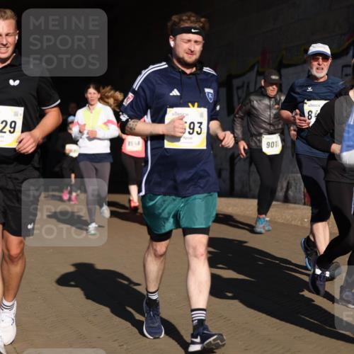 06.10.2024 - 19. swb-Marathon Bremen Michael Strokosch http://msf.ph/oto/7346666 06.10.2024 10:21:33 Laufen 8529, 93, 9011, 84 meine-sportfotos.de