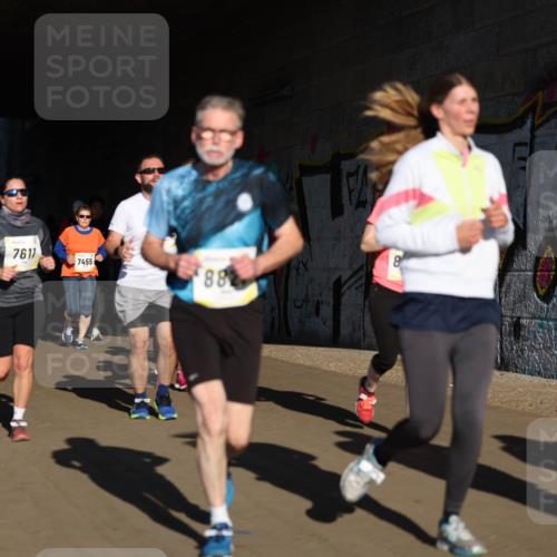 06.10.2024 - 19. swb-Marathon Bremen Michael Strokosch http://msf.ph/oto/7346675 06.10.2024 10:21:36 Laufen 7611, 7455, 88, 8623 meine-sportfotos.de