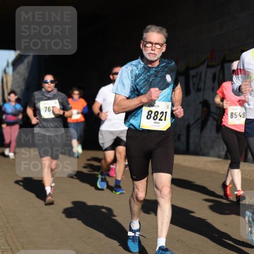 06.10.2024 - 19. swb-Marathon Bremen Michael Strokosch http://msf.ph/oto/7346677 06.10.2024 10:21:36 Laufen 76, 8821, 8549 meine-sportfotos.de