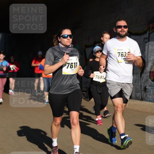 06.10.2024 - 19. swb-Marathon Bremen Michael Strokosch http://msf.ph/oto/7346686 06.10.2024 10:21:38 Laufen 7636, 7611, 7681, 761 meine-sportfotos.de