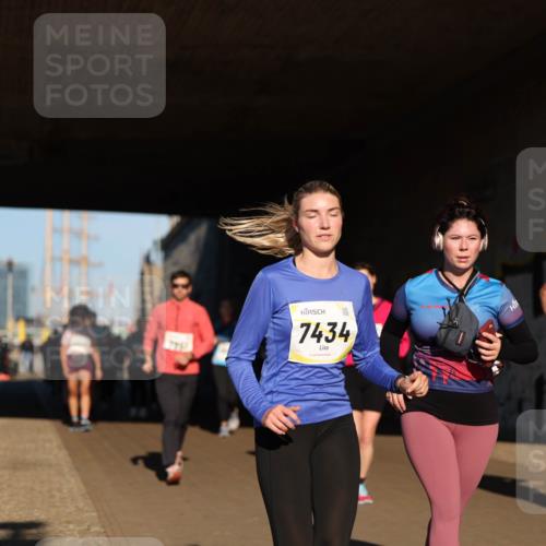06.10.2024 - 19. swb-Marathon Bremen Michael Strokosch http://msf.ph/oto/7346702 06.10.2024 10:21:42 Laufen 7434, 7235 meine-sportfotos.de