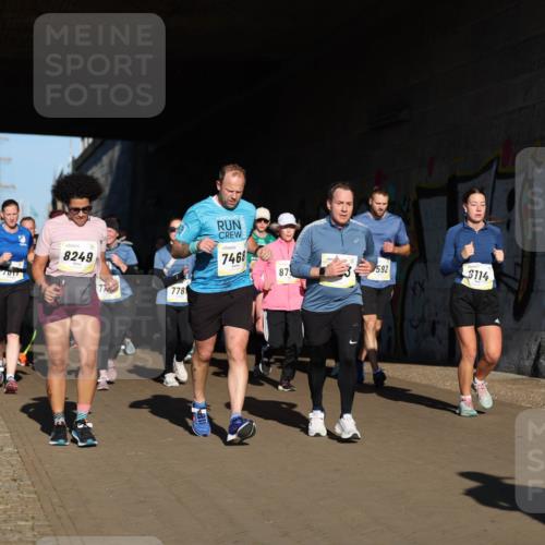 06.10.2024 - 19. swb-Marathon Bremen Michael Strokosch http://msf.ph/oto/7346769 06.10.2024 10:21:48 Laufen 7017, 8249, 77, 778, 7468, 87, 592, 8114 meine-sportfotos.de