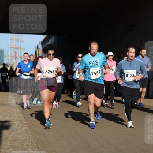 06.10.2024 - 19. swb-Marathon Bremen Michael Strokosch http://msf.ph/oto/7346773 06.10.2024 10:21:49 Laufen 7017, 8249, 780, 7468, 158, 9123, 2114 meine-sportfotos.de