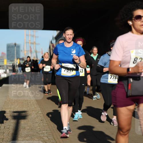 06.10.2024 - 19. swb-Marathon Bremen Michael Strokosch http://msf.ph/oto/7346790 06.10.2024 10:21:52 Laufen 751953, 7780, 8249 meine-sportfotos.de