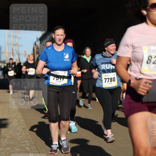 06.10.2024 - 19. swb-Marathon Bremen Michael Strokosch http://msf.ph/oto/7346792 06.10.2024 10:21:52 Laufen 2024, 8249, 9075, 7780 meine-sportfotos.de