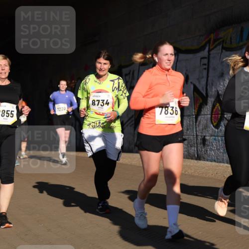 06.10.2024 - 19. swb-Marathon Bremen Michael Strokosch http://msf.ph/oto/7346809 06.10.2024 10:21:56 Laufen 7010, 8855, 7220, 8734, 7836, 7845 meine-sportfotos.de
