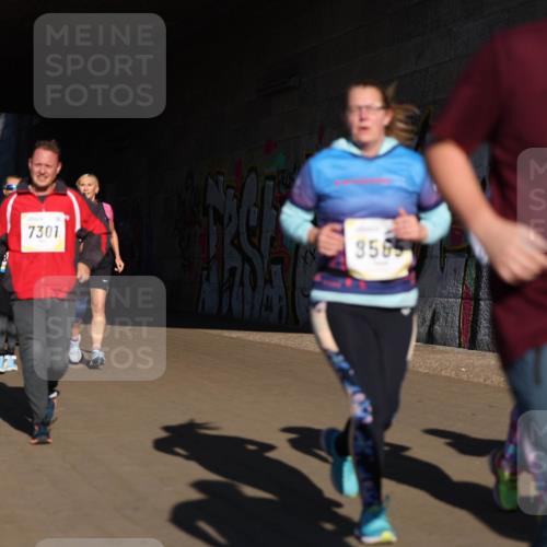 06.10.2024 - 19. swb-Marathon Bremen Michael Strokosch http://msf.ph/oto/7346834 06.10.2024 10:22:01 Laufen 7301, 7348, 8127, 8565, 8518 meine-sportfotos.de