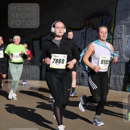 06.10.2024 - 19. swb-Marathon Bremen Michael Strokosch http://msf.ph/oto/7346902 06.10.2024 10:22:14 Laufen 590, 8591, 8353, 7868, 9103, 7512 meine-sportfotos.de