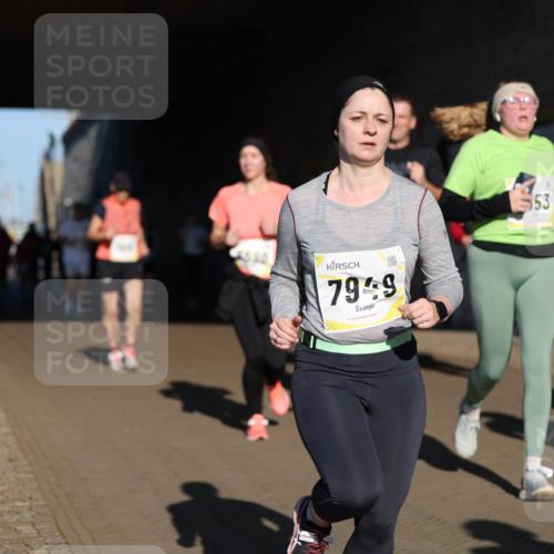 06.10.2024 - 19. swb-Marathon Bremen Michael Strokosch http://msf.ph/oto/7346913 06.10.2024 10:22:16 Laufen 7949, 53 meine-sportfotos.de