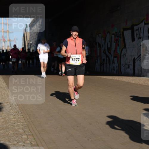 06.10.2024 - 19. swb-Marathon Bremen Michael Strokosch http://msf.ph/oto/7346926 06.10.2024 10:22:18 Laufen 7972 meine-sportfotos.de