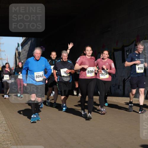 06.10.2024 - 19. swb-Marathon Bremen Michael Strokosch http://msf.ph/oto/7346992 06.10.2024 10:22:32 Laufen 7324, 9048, 8064, 1934, 8110, 7151 meine-sportfotos.de