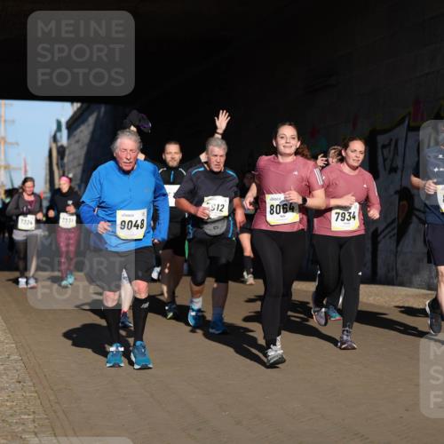 06.10.2024 - 19. swb-Marathon Bremen Michael Strokosch http://msf.ph/oto/7346994 06.10.2024 10:22:32 Laufen 7331, 7324, 9048, 912, 8064, 7934, 8110, 7157 meine-sportfotos.de