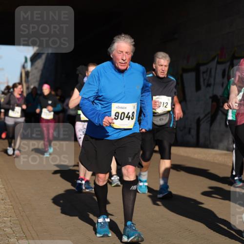 06.10.2024 - 19. swb-Marathon Bremen Michael Strokosch http://msf.ph/oto/7347003 06.10.2024 10:22:34 Laufen 9048, 12, 8064 meine-sportfotos.de