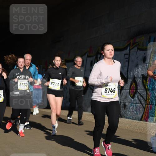 06.10.2024 - 19. swb-Marathon Bremen Michael Strokosch http://msf.ph/oto/7347030 06.10.2024 10:22:41 Laufen 7982, 25, 8632, 32, 8773, 8149, 7598 meine-sportfotos.de
