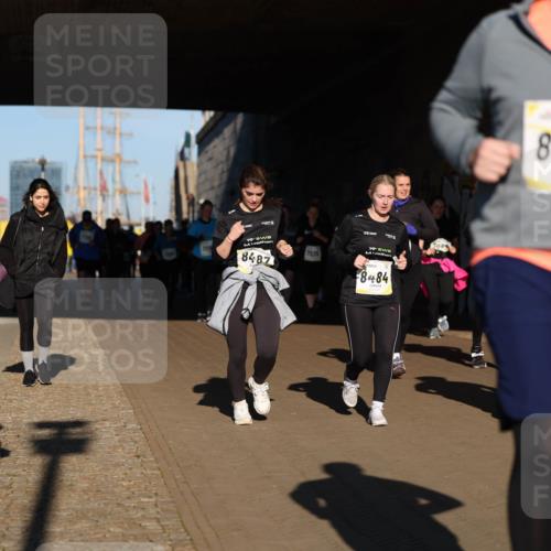 06.10.2024 - 19. swb-Marathon Bremen Michael Strokosch http://msf.ph/oto/7347065 06.10.2024 10:22:50 Laufen 19, 8487, 7625, 19, 8484, 2009, 8230 meine-sportfotos.de