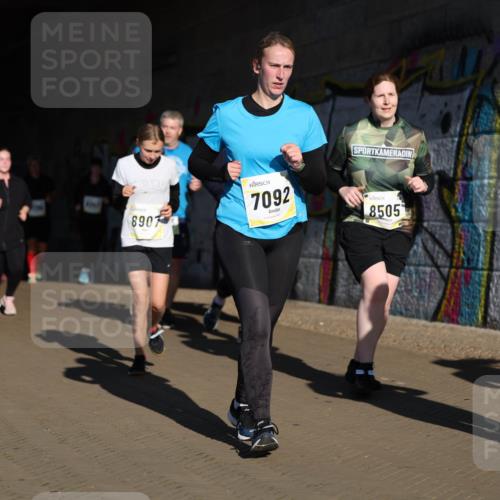06.10.2024 - 19. swb-Marathon Bremen Michael Strokosch http://msf.ph/oto/7347089 06.10.2024 10:22:58 Laufen 8907, 7092, 8505 meine-sportfotos.de