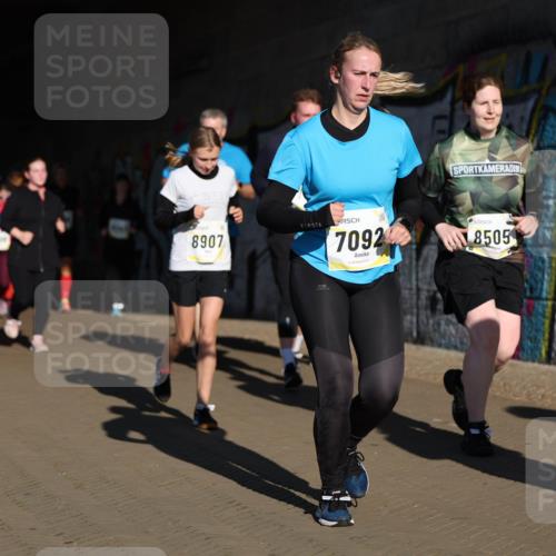 06.10.2024 - 19. swb-Marathon Bremen Michael Strokosch http://msf.ph/oto/7347090 06.10.2024 10:22:58 Laufen 8907, 7092, 8505 meine-sportfotos.de