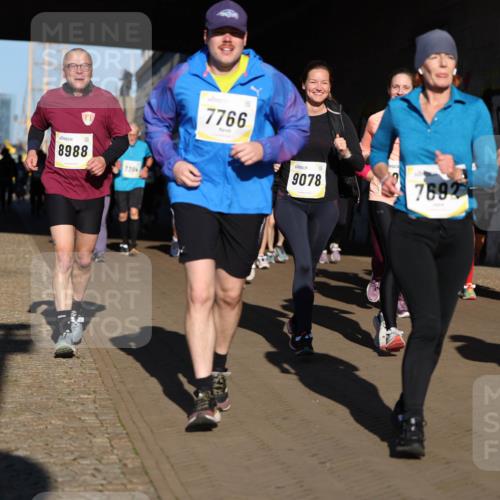 06.10.2024 - 19. swb-Marathon Bremen Michael Strokosch http://msf.ph/oto/7347100 06.10.2024 10:23:02 Laufen 8988, 7304, 7766, 9078, 7692, 47 meine-sportfotos.de