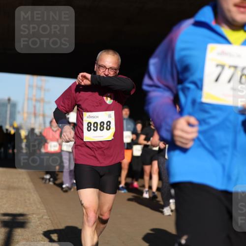 06.10.2024 - 19. swb-Marathon Bremen Michael Strokosch http://msf.ph/oto/7347109 06.10.2024 10:23:03 Laufen 8988, 7766, 09 meine-sportfotos.de