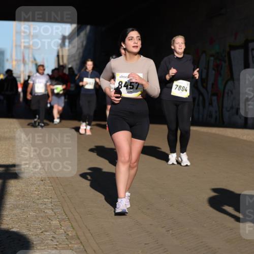 06.10.2024 - 19. swb-Marathon Bremen Michael Strokosch http://msf.ph/oto/7347154 06.10.2024 10:23:15 Laufen 8457, 7804 meine-sportfotos.de
