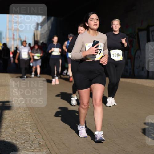 06.10.2024 - 19. swb-Marathon Bremen Michael Strokosch http://msf.ph/oto/7347157 06.10.2024 10:23:15 Laufen 7, 7804 meine-sportfotos.de