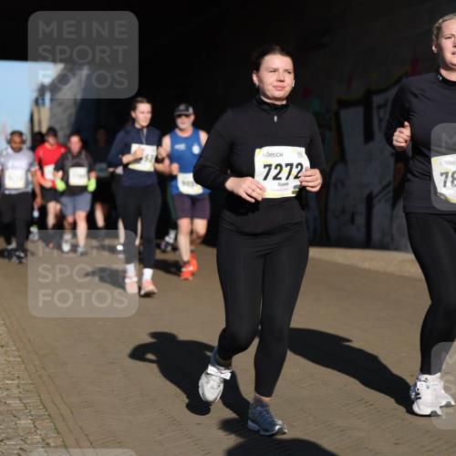 06.10.2024 - 19. swb-Marathon Bremen Michael Strokosch http://msf.ph/oto/7347161 06.10.2024 10:23:16 Laufen 7272, 7804 meine-sportfotos.de