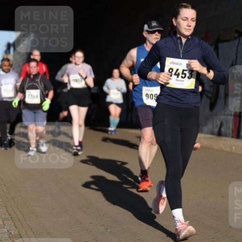 06.10.2024 - 19. swb-Marathon Bremen Michael Strokosch http://msf.ph/oto/7347172 06.10.2024 10:23:19 Laufen 7309, 909, 9453 meine-sportfotos.de