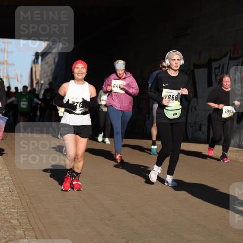 06.10.2024 - 19. swb-Marathon Bremen Michael Strokosch http://msf.ph/oto/7347199 06.10.2024 10:23:28 Laufen 4, 84, 7866, 7998 meine-sportfotos.de