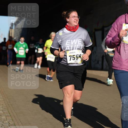 06.10.2024 - 19. swb-Marathon Bremen Michael Strokosch http://msf.ph/oto/7347219 06.10.2024 10:23:31 Laufen 7554, 3485 meine-sportfotos.de