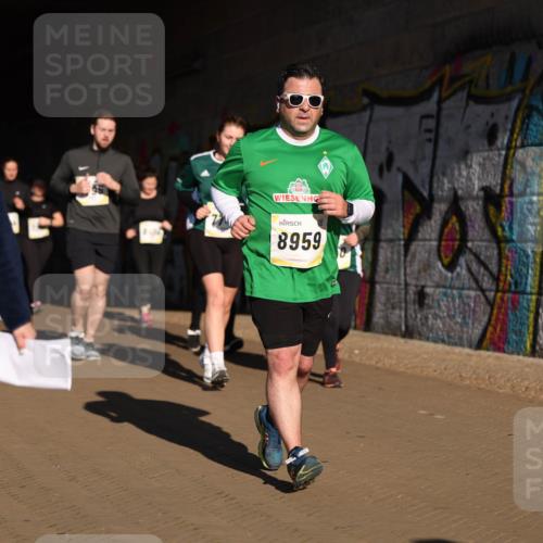 06.10.2024 - 19. swb-Marathon Bremen Michael Strokosch http://msf.ph/oto/7347233 06.10.2024 10:23:36 Laufen 8959 meine-sportfotos.de