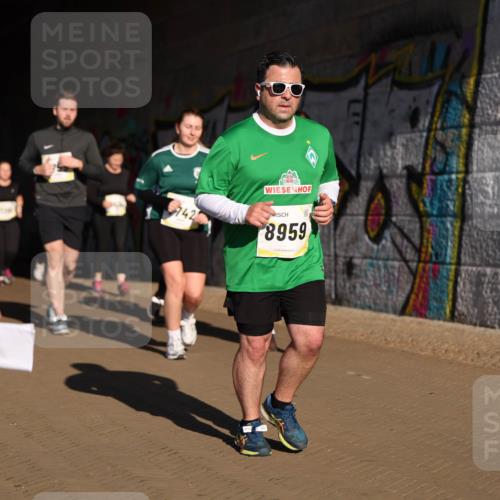 06.10.2024 - 19. swb-Marathon Bremen Michael Strokosch http://msf.ph/oto/7347235 06.10.2024 10:23:37 Laufen 8959 meine-sportfotos.de