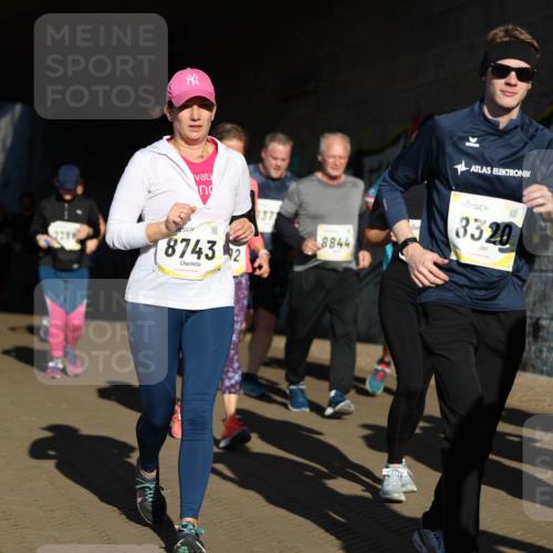 06.10.2024 - 19. swb-Marathon Bremen Michael Strokosch http://msf.ph/oto/7347236 06.10.2024 10:23:42 Laufen 7297, 8743, 2, 37, 3320, 8844 meine-sportfotos.de