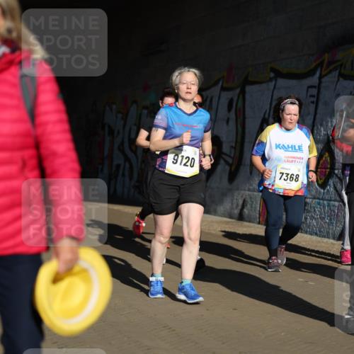 06.10.2024 - 19. swb-Marathon Bremen Michael Strokosch http://msf.ph/oto/7347252 06.10.2024 10:23:50 Laufen 9120, 7368 meine-sportfotos.de