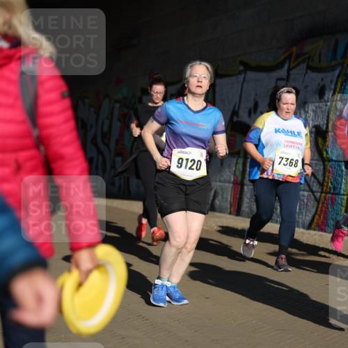 06.10.2024 - 19. swb-Marathon Bremen Michael Strokosch http://msf.ph/oto/7347254 06.10.2024 10:23:50 Laufen 9120, 7368 meine-sportfotos.de