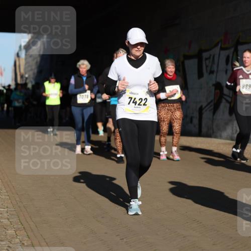 06.10.2024 - 19. swb-Marathon Bremen Michael Strokosch http://msf.ph/oto/7347292 06.10.2024 10:24:08 Laufen 7078, 7422, 8899, 8284 meine-sportfotos.de