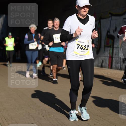 06.10.2024 - 19. swb-Marathon Bremen Michael Strokosch http://msf.ph/oto/7347298 06.10.2024 10:24:09 Laufen 7078, 743, 7422, 8898 meine-sportfotos.de
