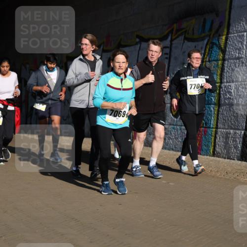 06.10.2024 - 19. swb-Marathon Bremen Michael Strokosch http://msf.ph/oto/7347323 06.10.2024 10:24:18 Laufen 4291, 8387, 7069, 7704 meine-sportfotos.de