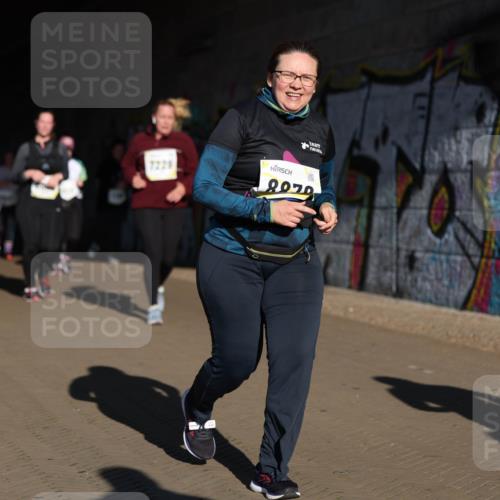 06.10.2024 - 19. swb-Marathon Bremen Michael Strokosch http://msf.ph/oto/7347360 06.10.2024 10:24:32 Laufen 8979 meine-sportfotos.de