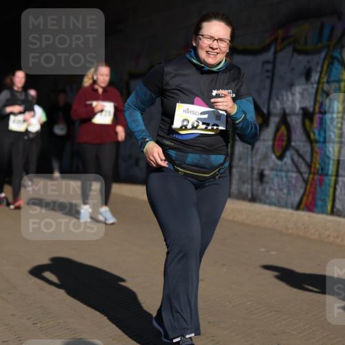 06.10.2024 - 19. swb-Marathon Bremen Michael Strokosch http://msf.ph/oto/7347362 06.10.2024 10:24:33 Laufen  meine-sportfotos.de