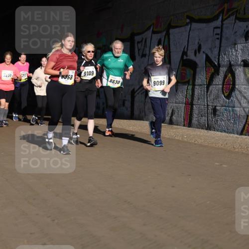 06.10.2024 - 19. swb-Marathon Bremen Michael Strokosch http://msf.ph/oto/7347395 06.10.2024 10:24:46 Laufen 9109, 7231, 293, 8358, 8011, 8630, 8175, 8976, 9099 meine-sportfotos.de