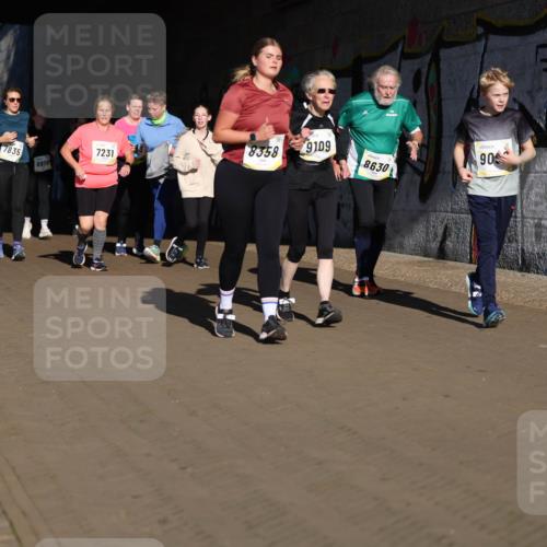 06.10.2024 - 19. swb-Marathon Bremen Michael Strokosch http://msf.ph/oto/7347399 06.10.2024 10:24:46 Laufen 7835, 7231, 8358, 8175, 8976, 7733, 9109, 8630, 90 meine-sportfotos.de