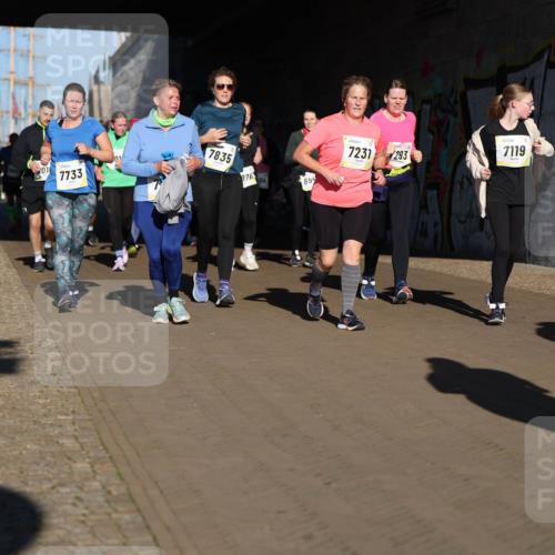 06.10.2024 - 19. swb-Marathon Bremen Michael Strokosch http://msf.ph/oto/7347411 06.10.2024 10:24:48 Laufen 7231, 7835, 7733, 976, 89, 293, 7119 meine-sportfotos.de